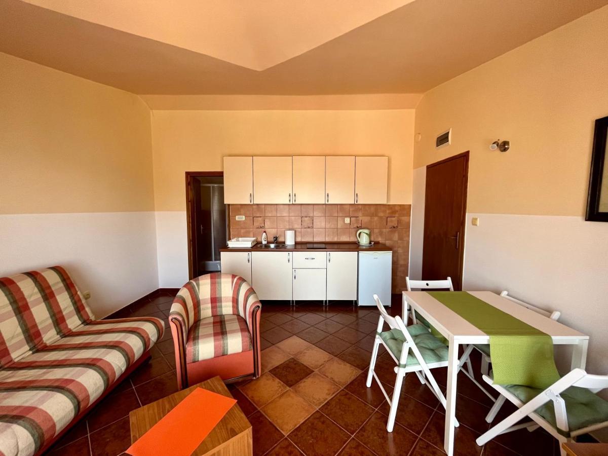 Apartmani Bojana 布德瓦 外观 照片